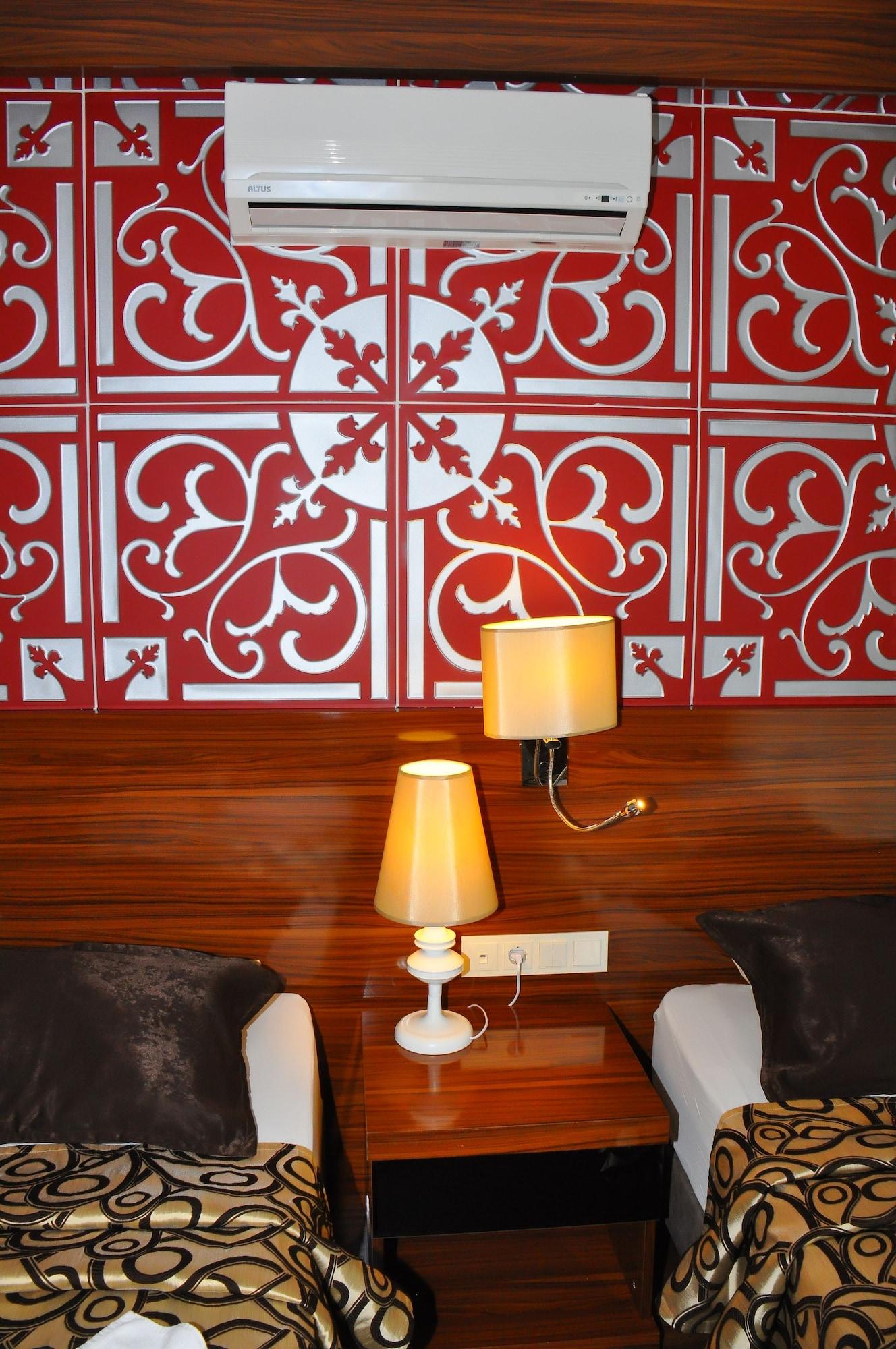 אלאניה Grand Bayar Beach Hotel מראה חיצוני תמונה
