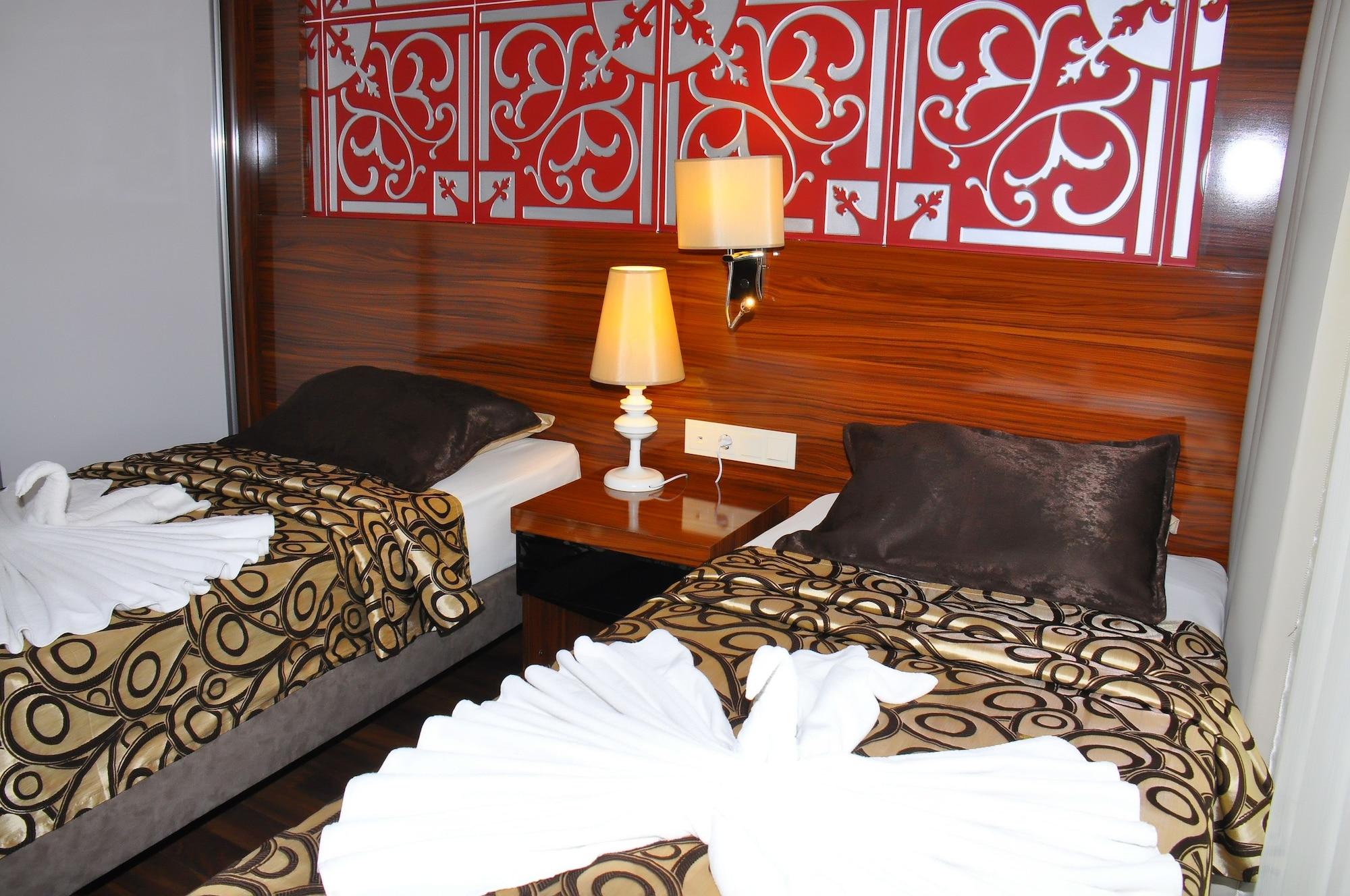 אלאניה Grand Bayar Beach Hotel מראה חיצוני תמונה