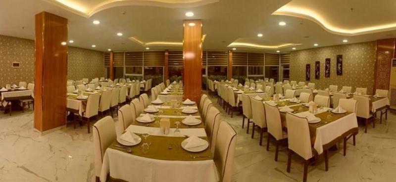 אלאניה Grand Bayar Beach Hotel מראה חיצוני תמונה
