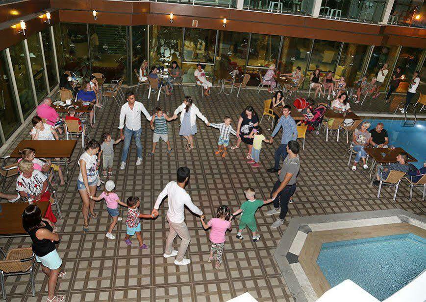 אלאניה Grand Bayar Beach Hotel מראה חיצוני תמונה
