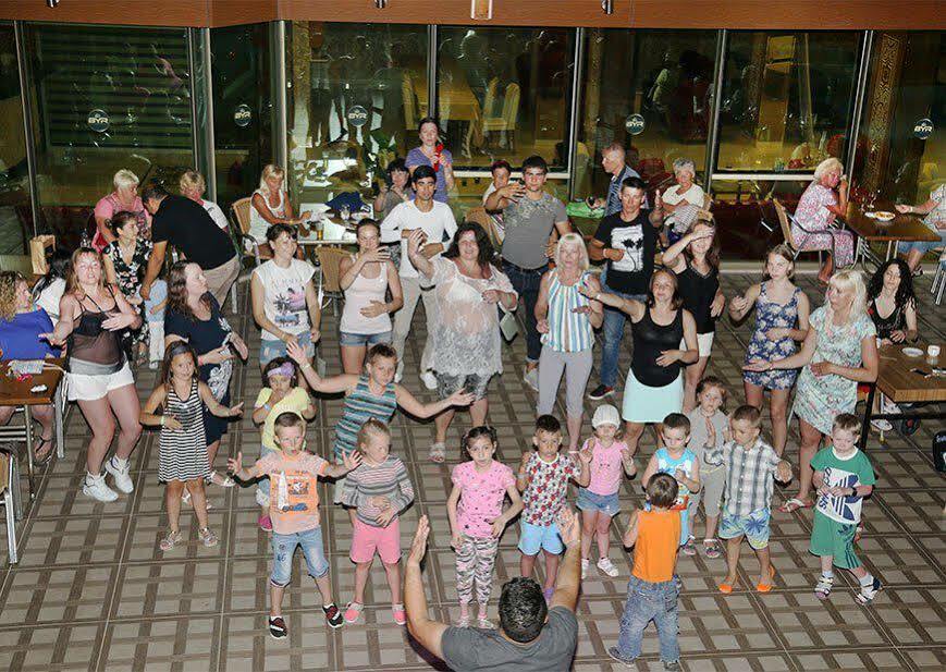 אלאניה Grand Bayar Beach Hotel מראה חיצוני תמונה