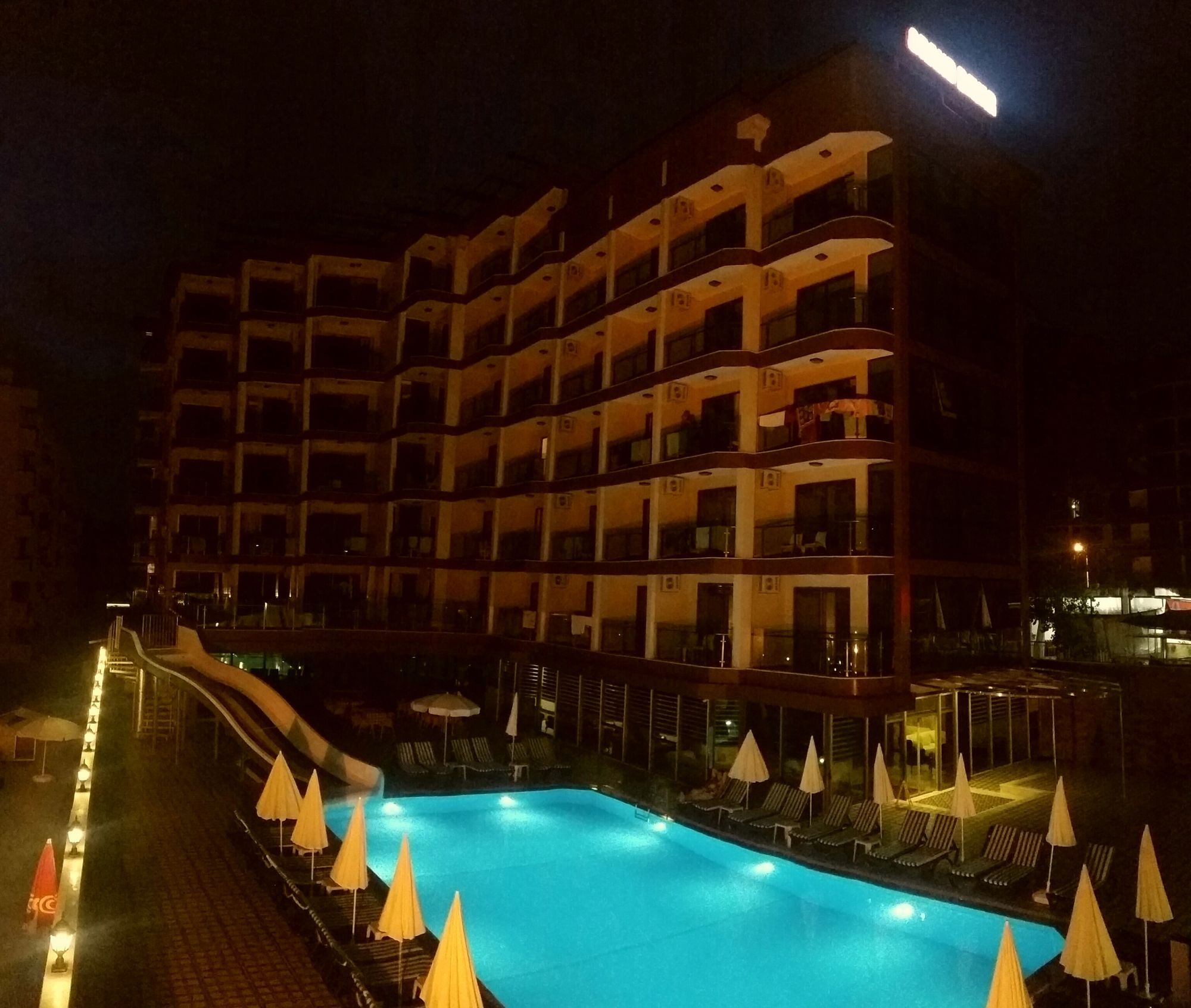 אלאניה Grand Bayar Beach Hotel מראה חיצוני תמונה