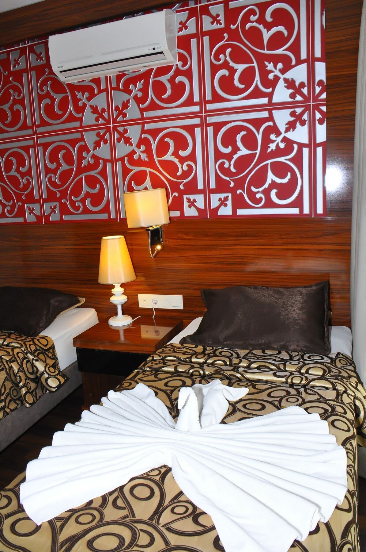 אלאניה Grand Bayar Beach Hotel מראה חיצוני תמונה