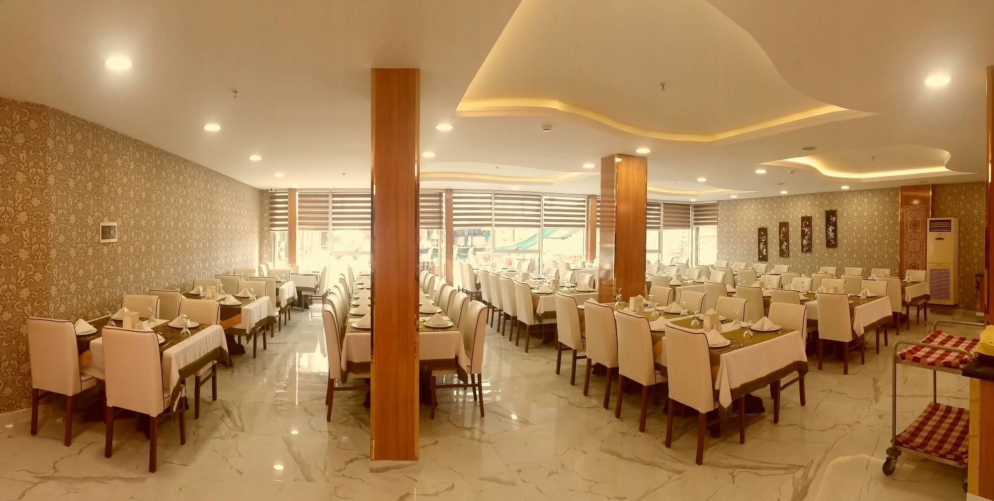 אלאניה Grand Bayar Beach Hotel מראה חיצוני תמונה